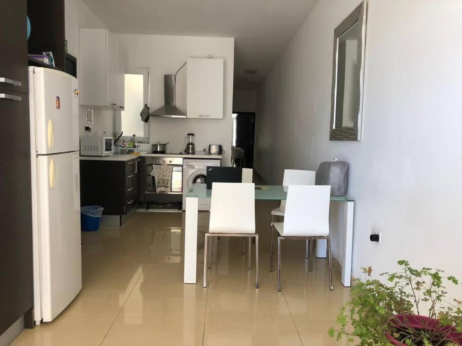 Well Located 2 Bedroom Flat In St.Julians Saint Julian's Екстер'єр фото